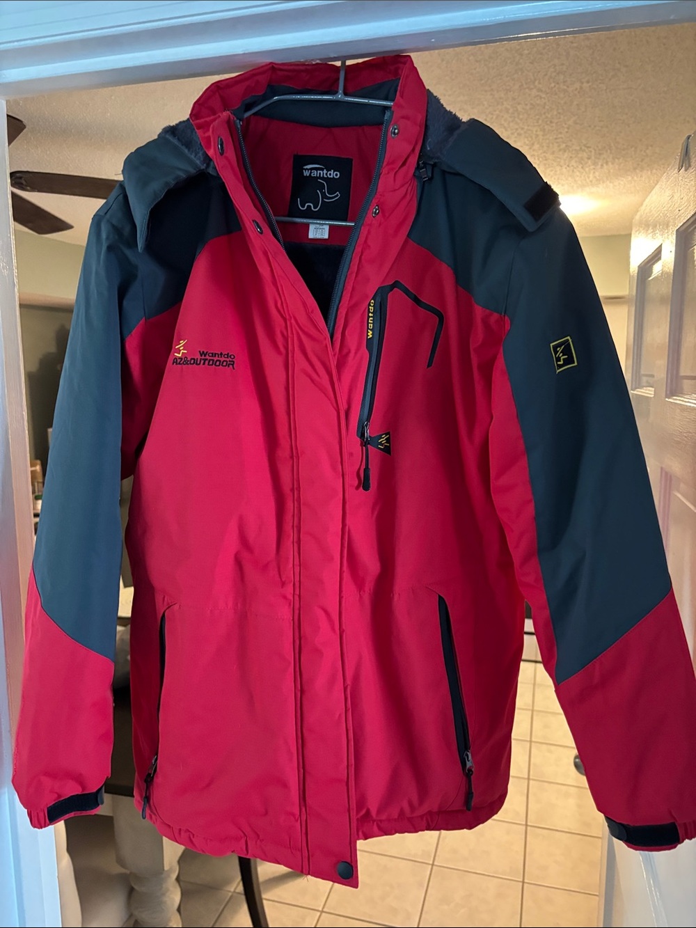 Women’s XL ' Red & Gray Waterproof Winter Jacket